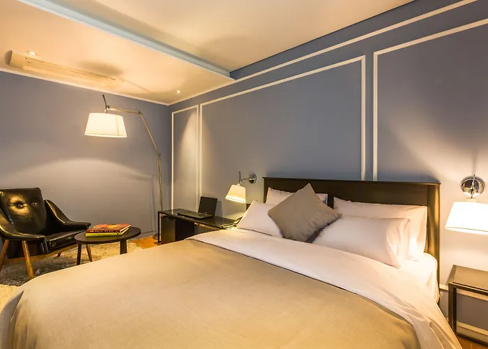 Trang Blue Seoul