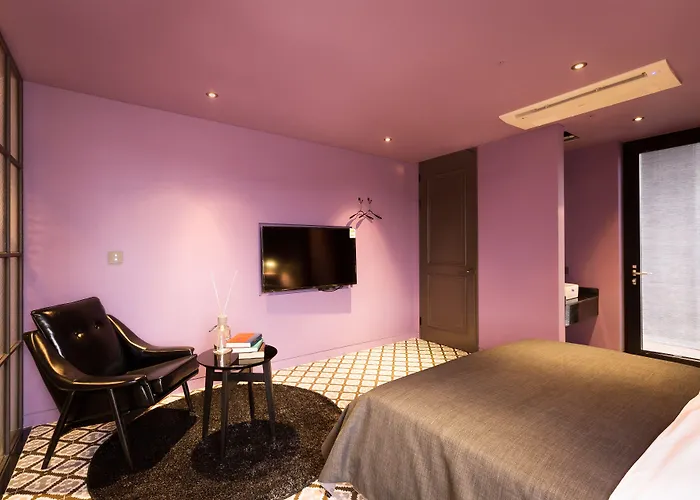 Trang Blue 3*